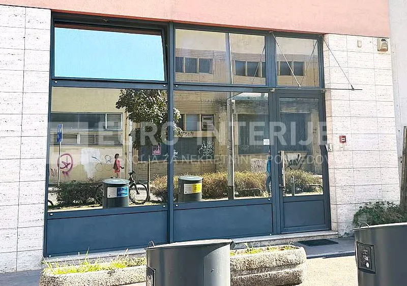 Poslovni Prostor - Donji Grad, 83m2