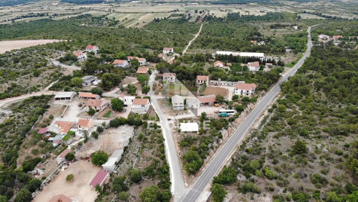 Zemljište - Polača, 400m2