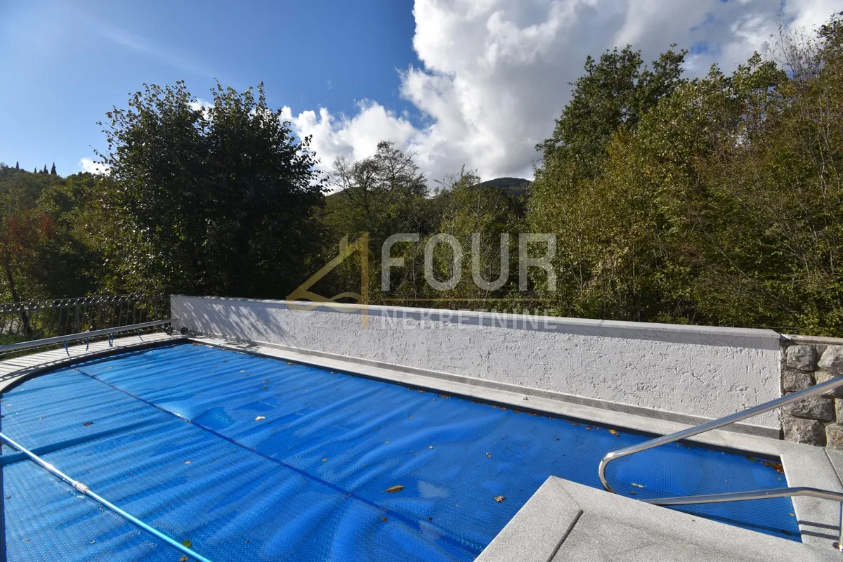 Kuća - Matulji, 403m2