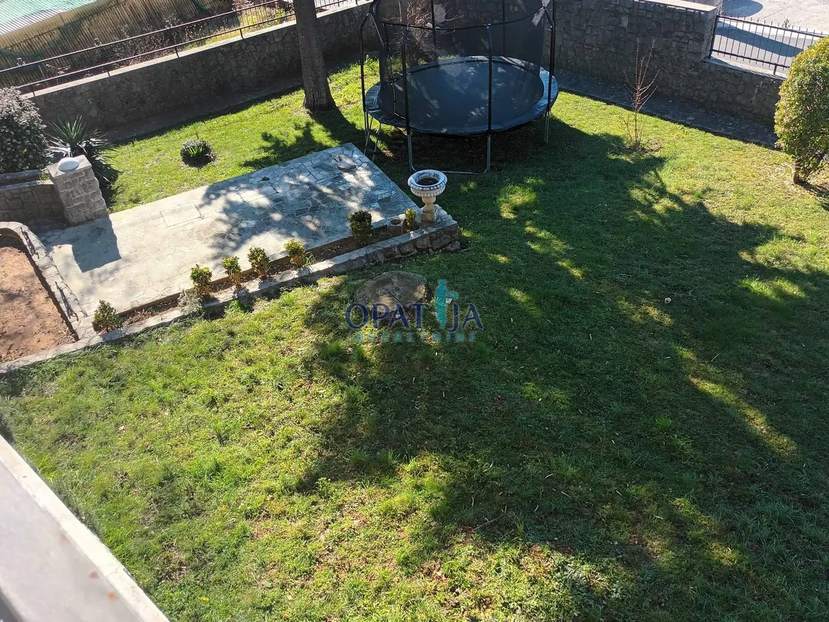 Kuća - Kastav, 260m2