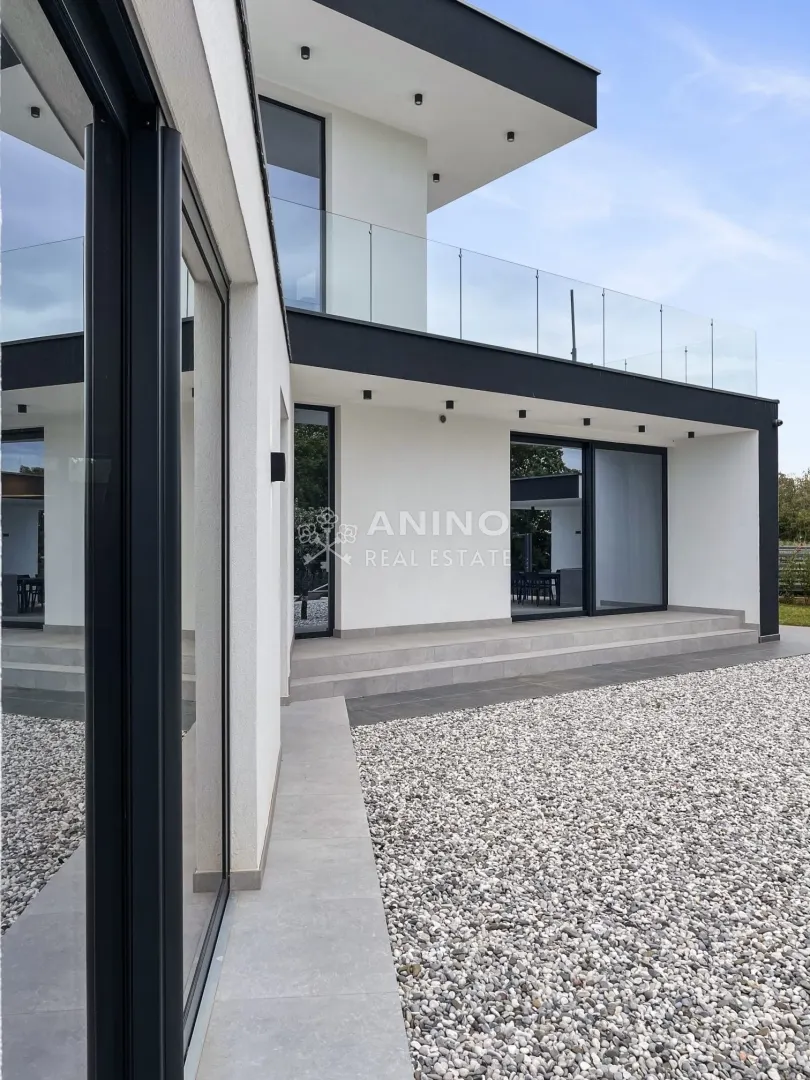 Kuća - Kaštelir-Labinci, 350m2