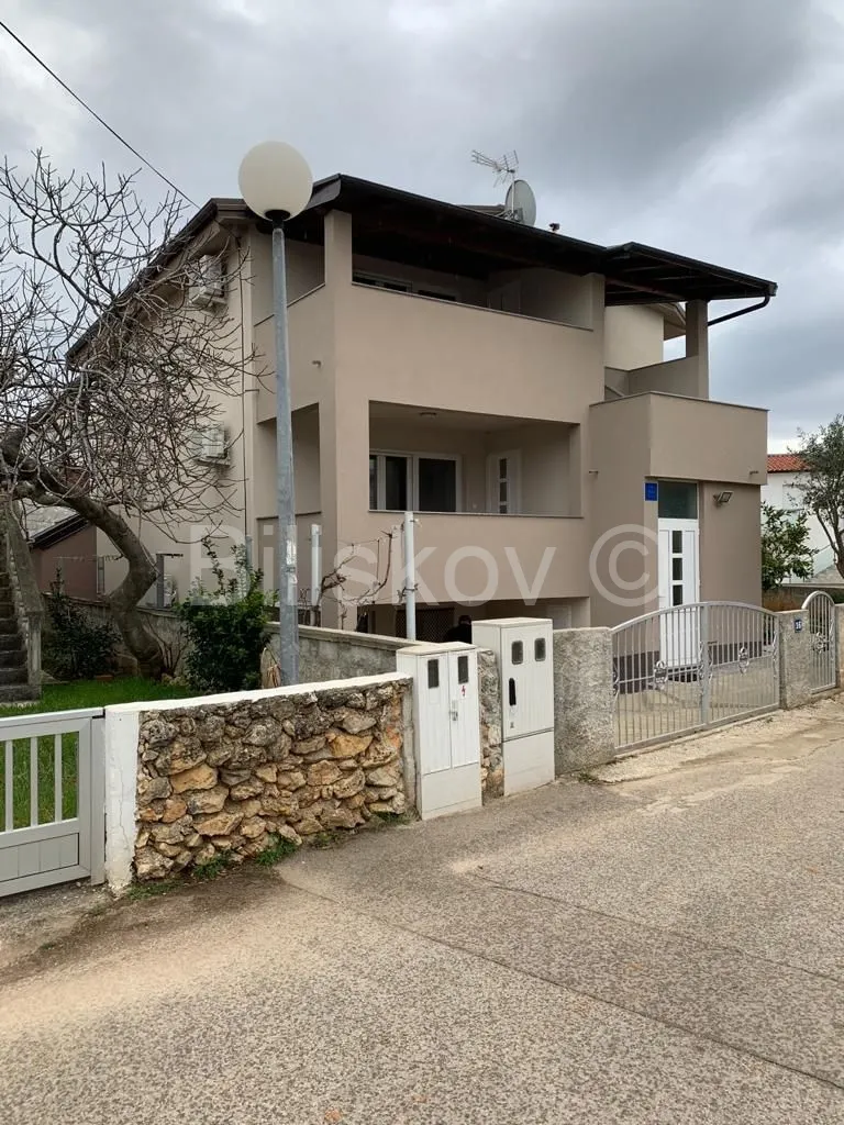 Kuća - Vir, 300m2