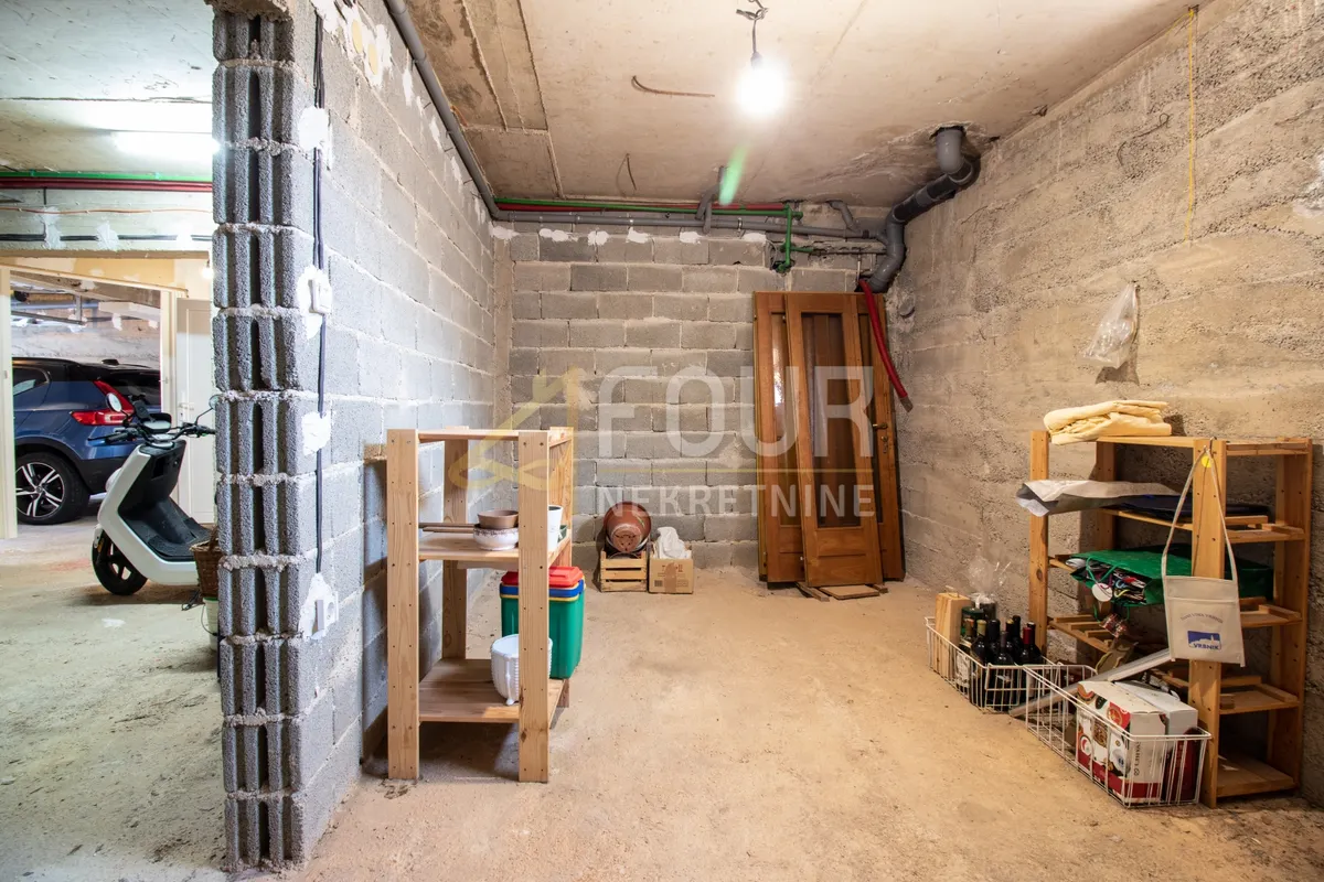 Kuća - Krk, 399m2