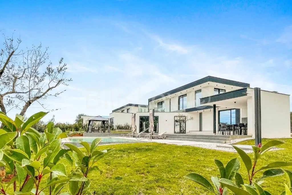 House - Kaštelir-Labinci, 403m2