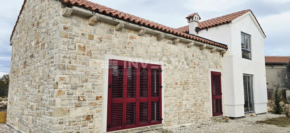 Kuća - Svetvinčenat, 111m2