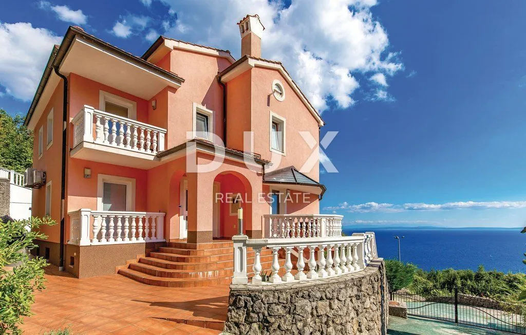 House - Opatija, 489m2
