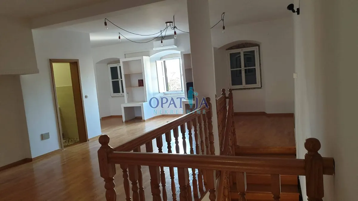 Poslovni Prostor - Rijeka, 60m2