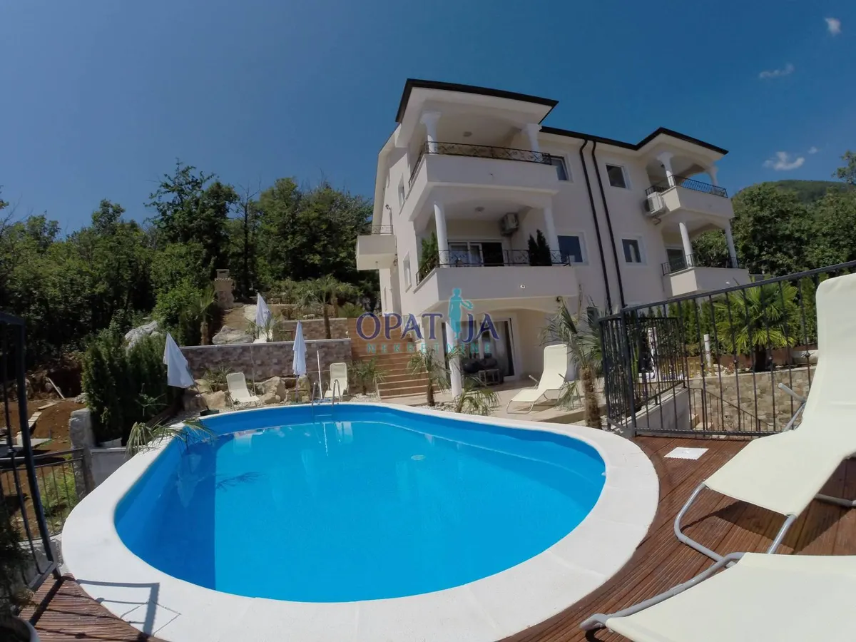 Stan - Opatija - Okolica, 270m2