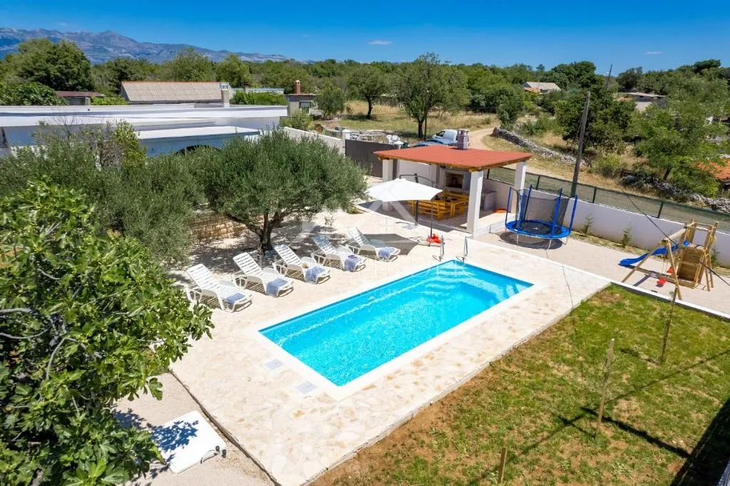 House - Posedarje, 97m2