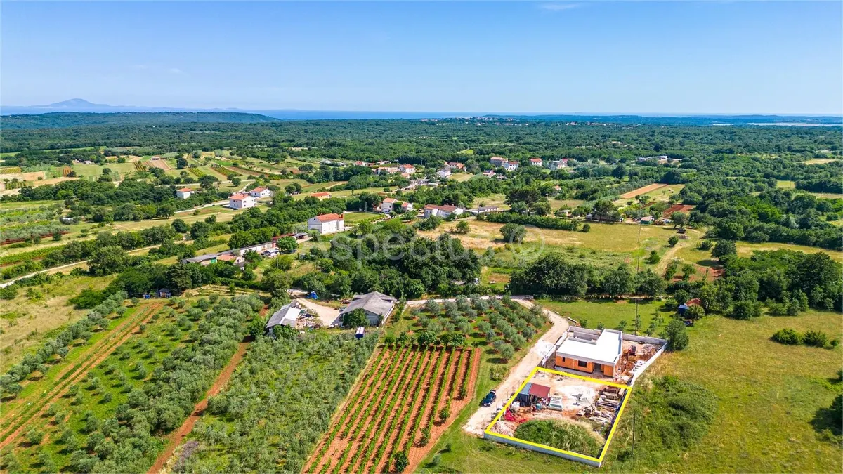 Land - Marčana, 700m2
