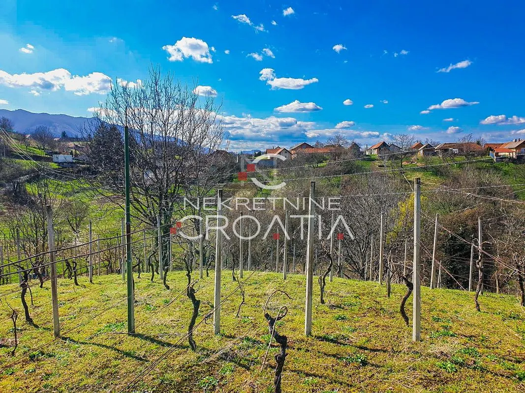 Land - Ivanec, 2380m2