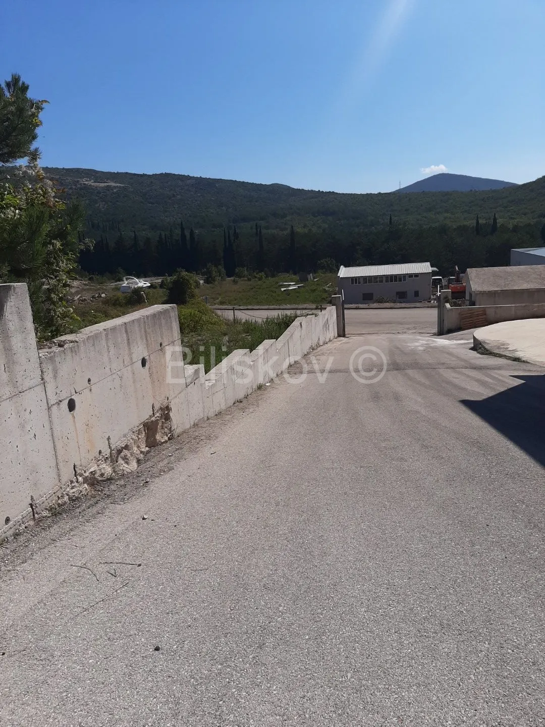 Commercial Space - Muć, 1700m2