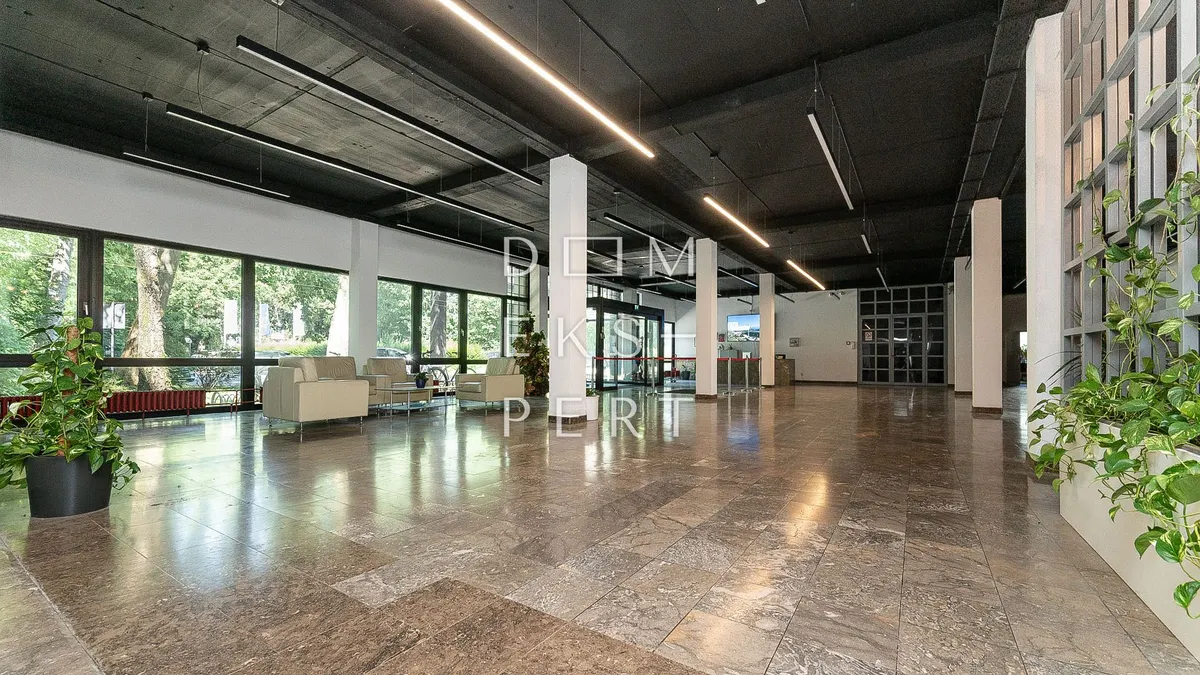 Ured - Peščenica - Žitnjak, 2000m2