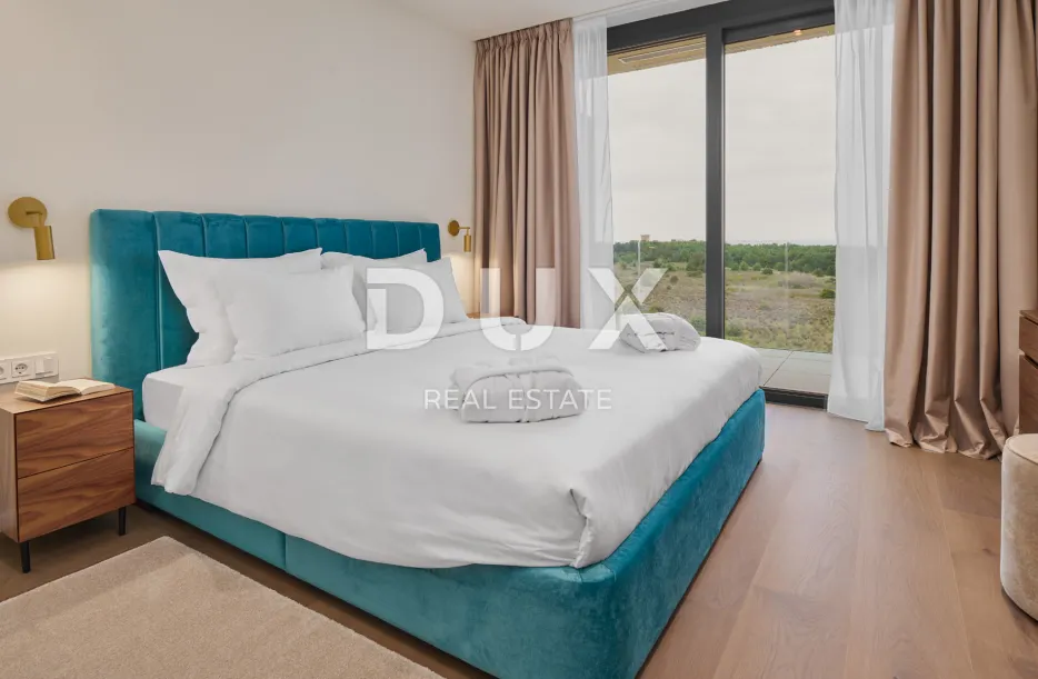 Kuća - Umag, 262.74m2