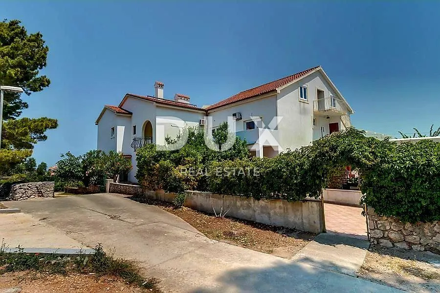 Kuća - Mali Lošinj, 825m2