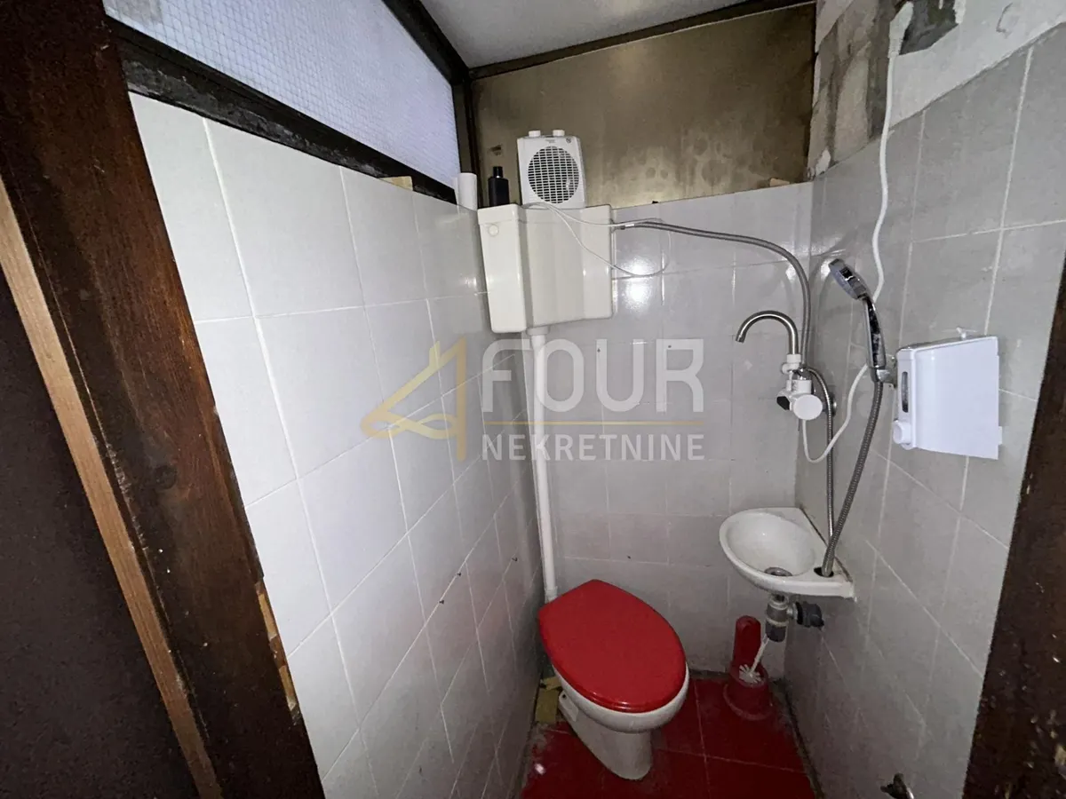 Poslovni Prostor - Rijeka, 30m2