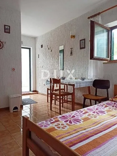 Kuća - Novalja, 164m2