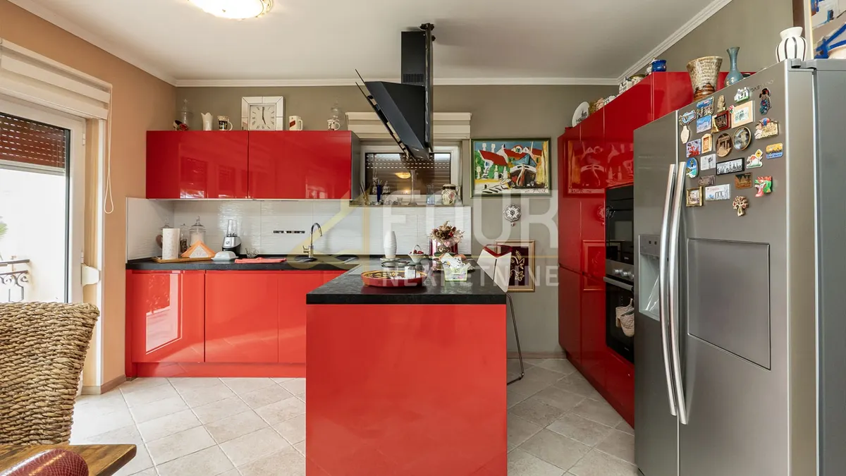 Kuća - Kastav, 220m2