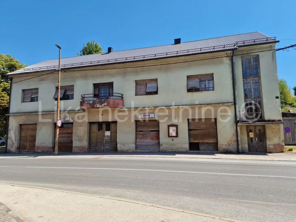 Poslovni Prostor - Brinje, 80m2