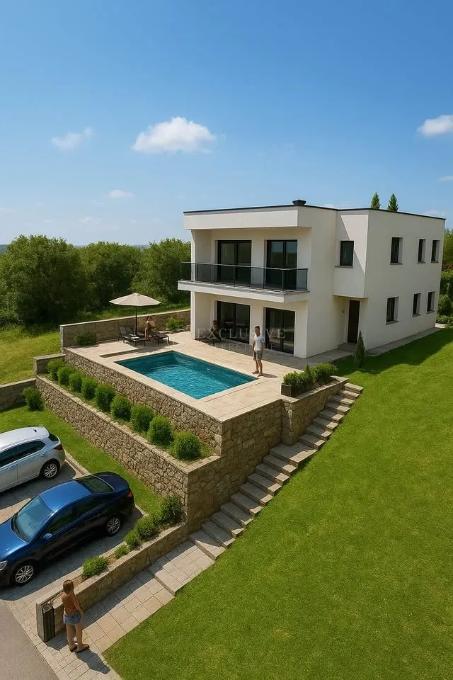House - Crikvenica, 314.9m2