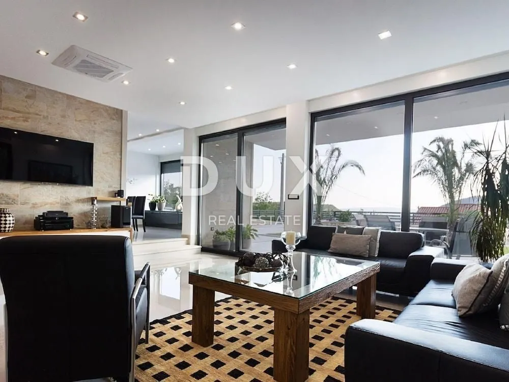 Kuća - Crikvenica, 350m2