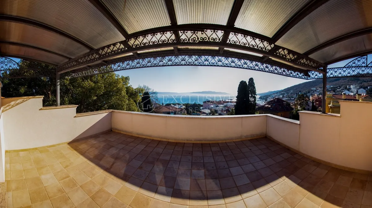 Apartment - Opatija, 350m2