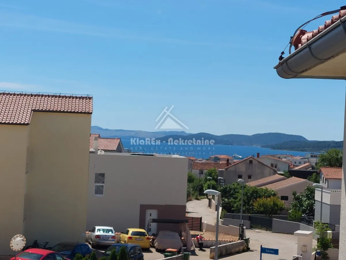 Kuća - Vodice, 370m2