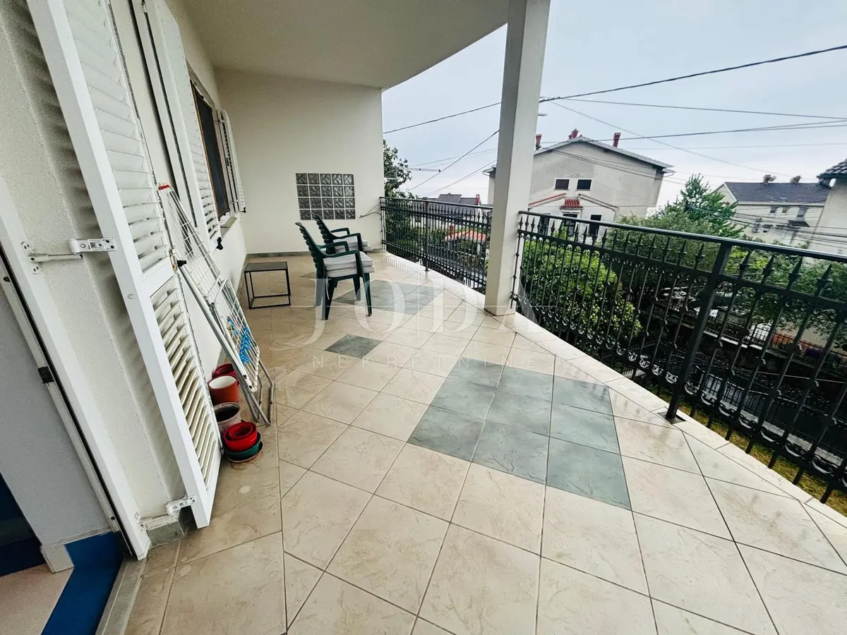 House - Rijeka, 204.55m2