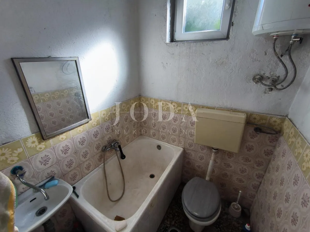 Kuća - Starigrad, 103m2