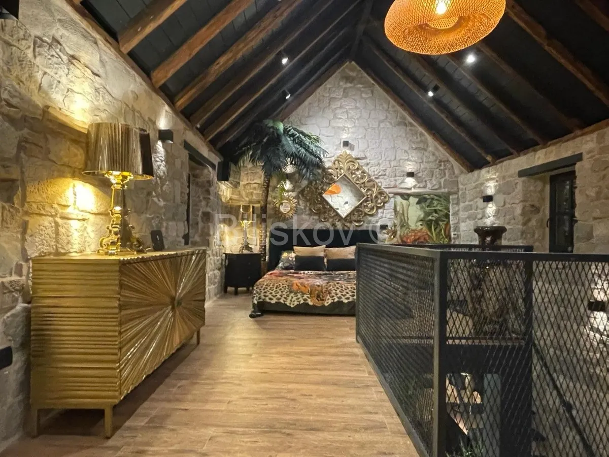 Kuća - Kaštela, 80m2