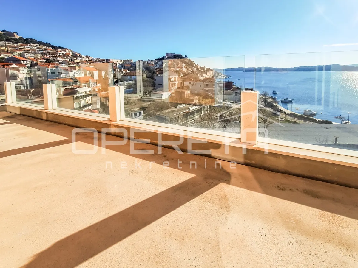 Stan - Prilaz tvornici, Šibenik, Šibenik, 139m2