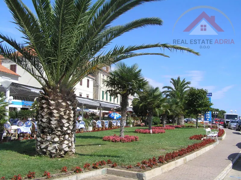 Zemljište - Biograd na Moru, 737m2