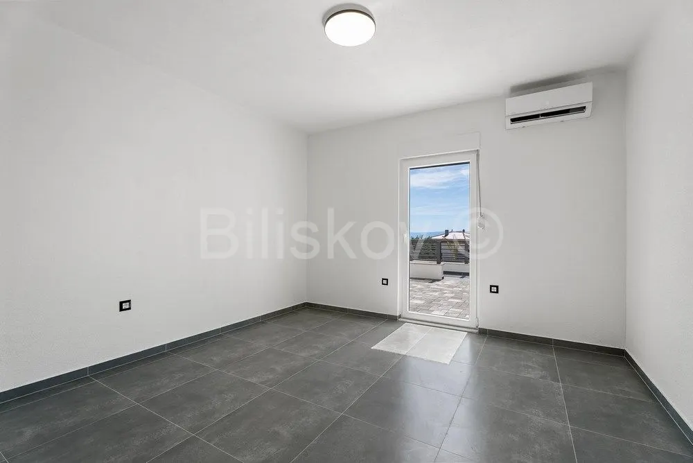 Kuća - Kaštela, 270m2