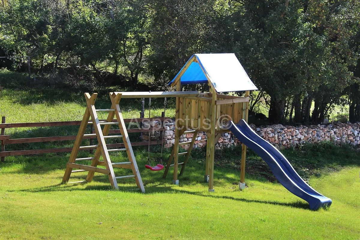 Kuća - Žminj, 280m2