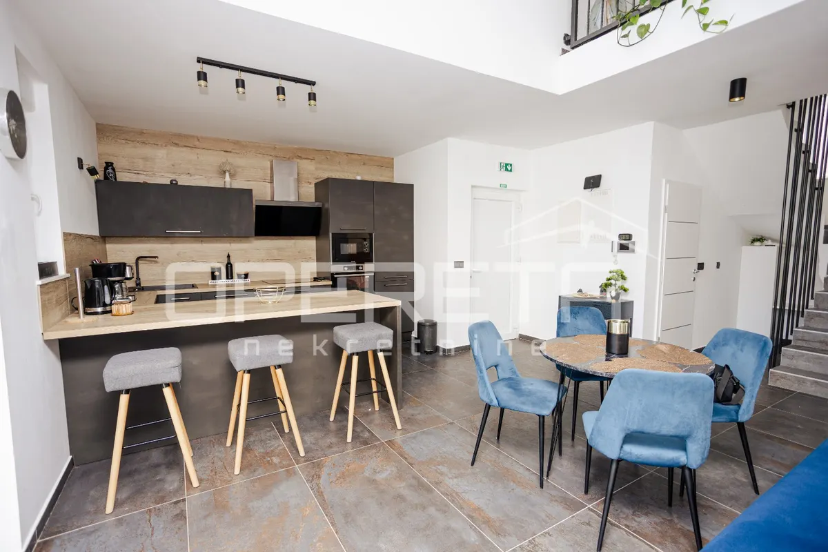 Kuća - Magistrala, Vodice, Vodice, 150m2