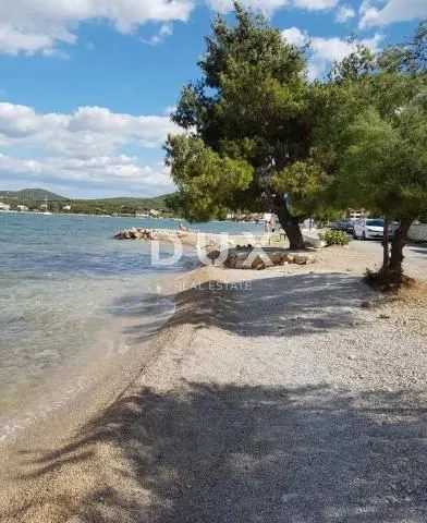 Zemljište - Šibenik - Okolica, 798m2