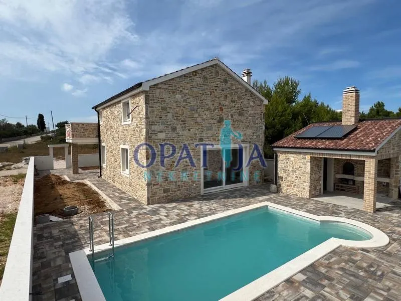 Kuća - Vrsi, 165.1m2