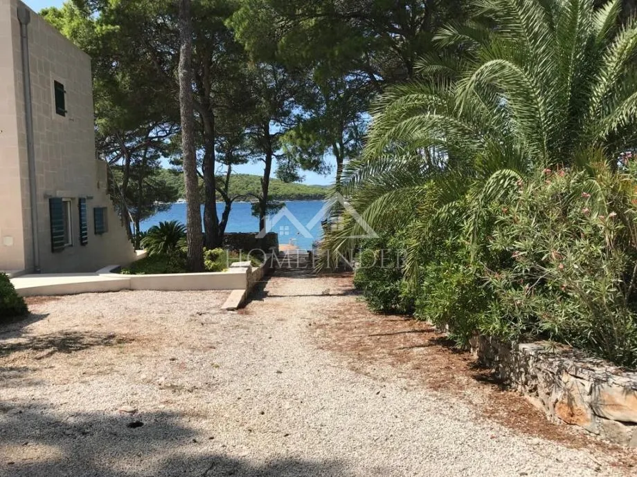 House - Milna, 200m2