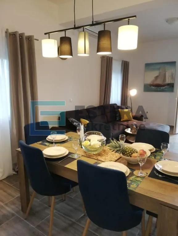 Kuća - Benkovac, 160m2