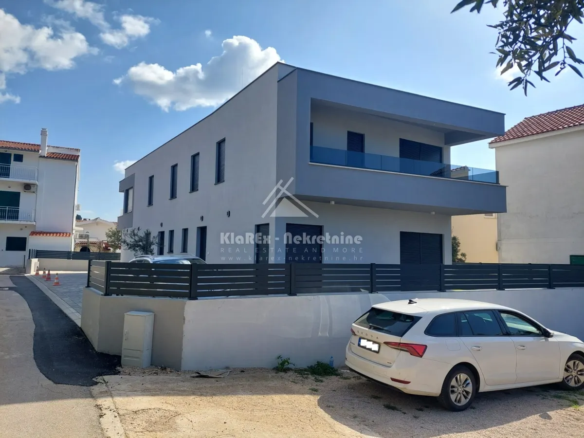 Kuća - Šibenik - Okolica, 111.4m2