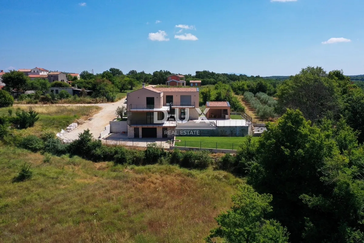 House - Višnjan, 377m2