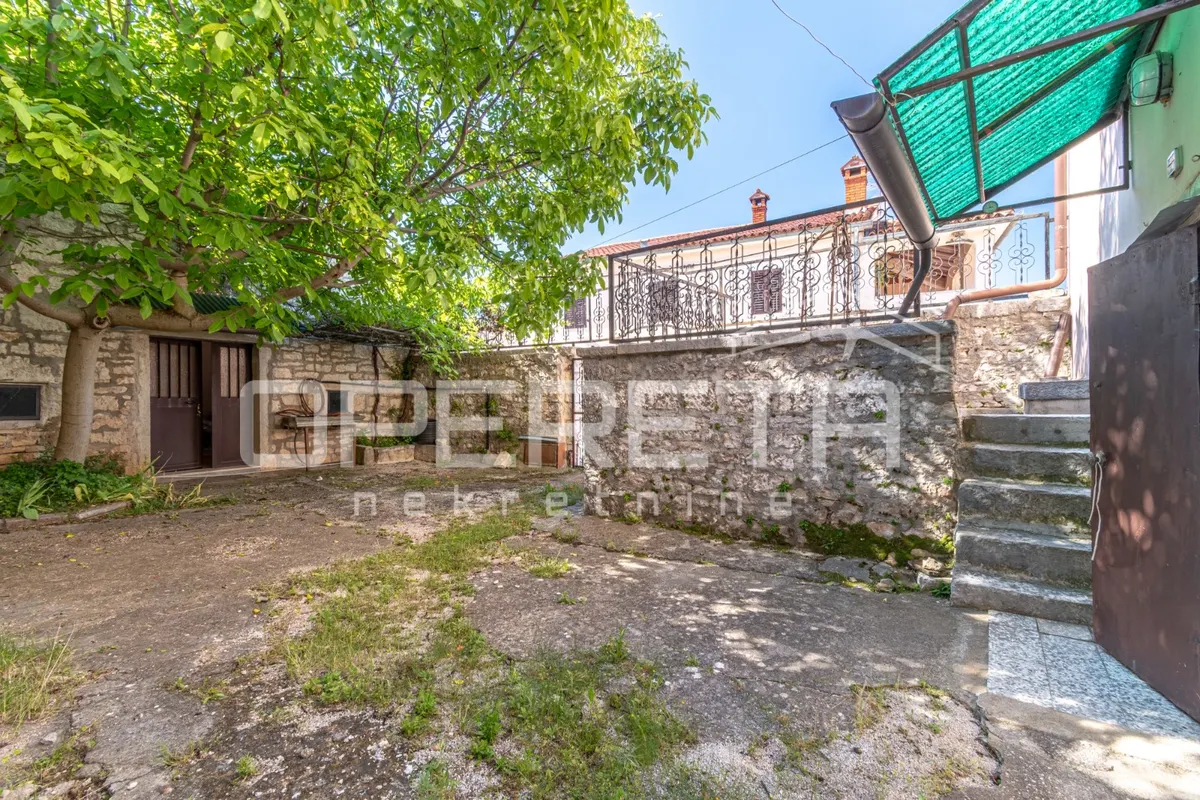 Kuća - Sveti Lovreč, Sveti Lovreč, Sveti Lovreč, 180m2