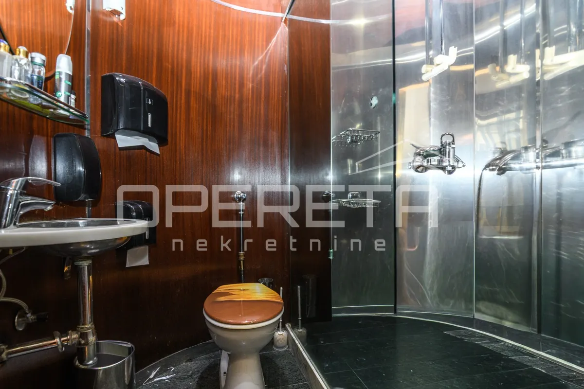 Ured - Trg Hrvatskih Velikana, Centar, Zagreb, 98m2