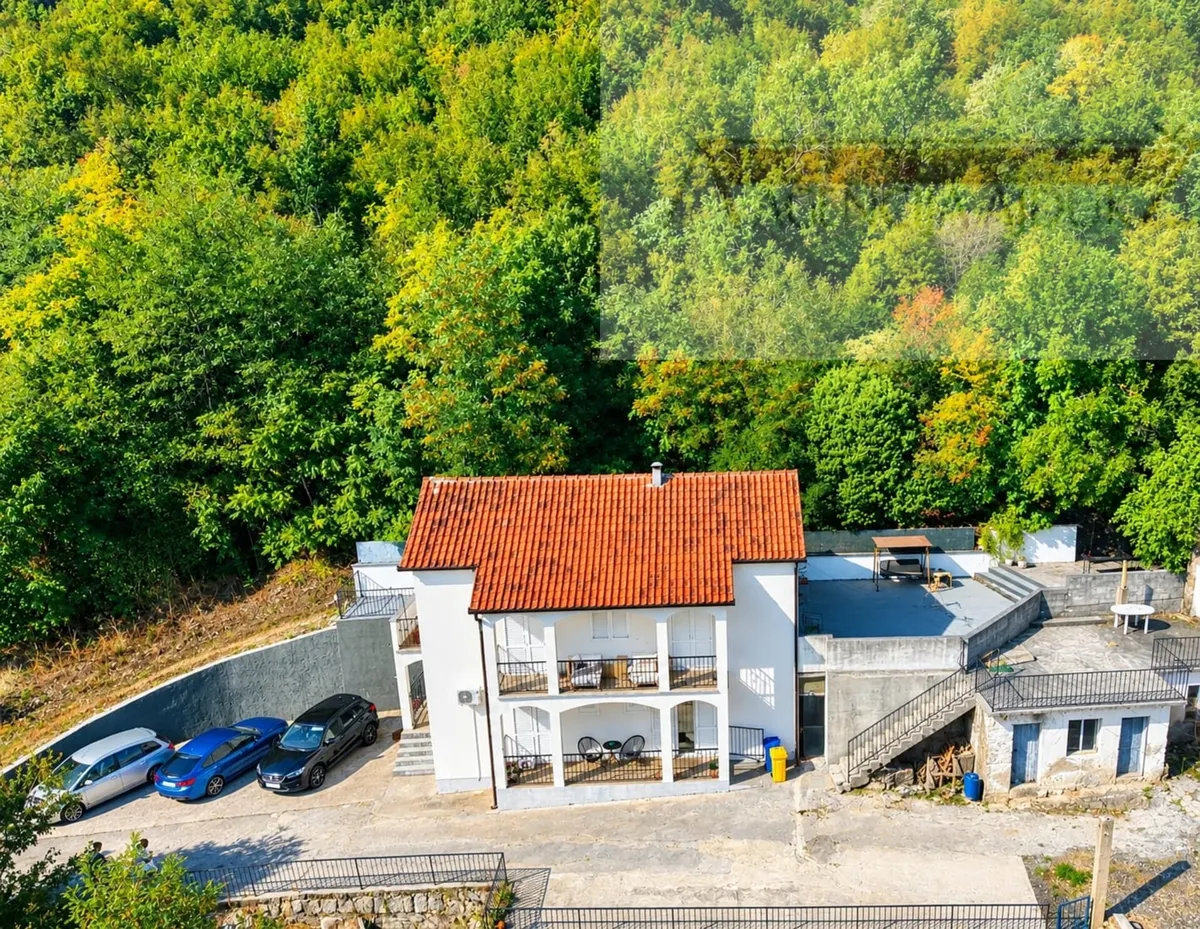 House - Imotski, 280m2