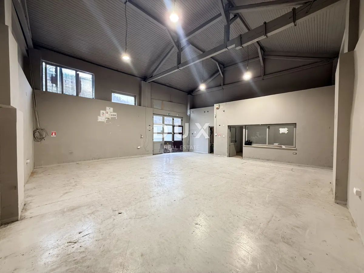 Poslovni Prostor - Rijeka, 174m2