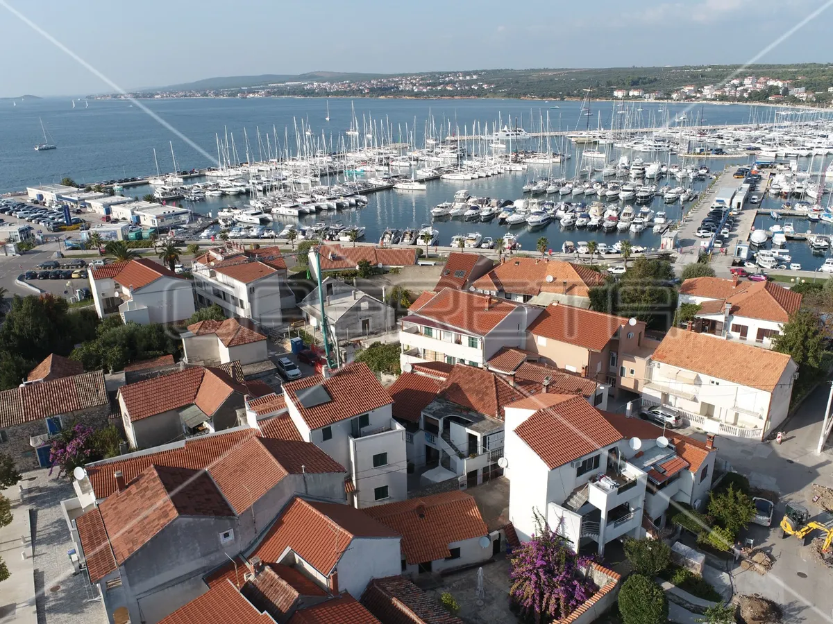 House - Kneza Hrvoja Hrvatinića, Biograd, Biograd, 222m2