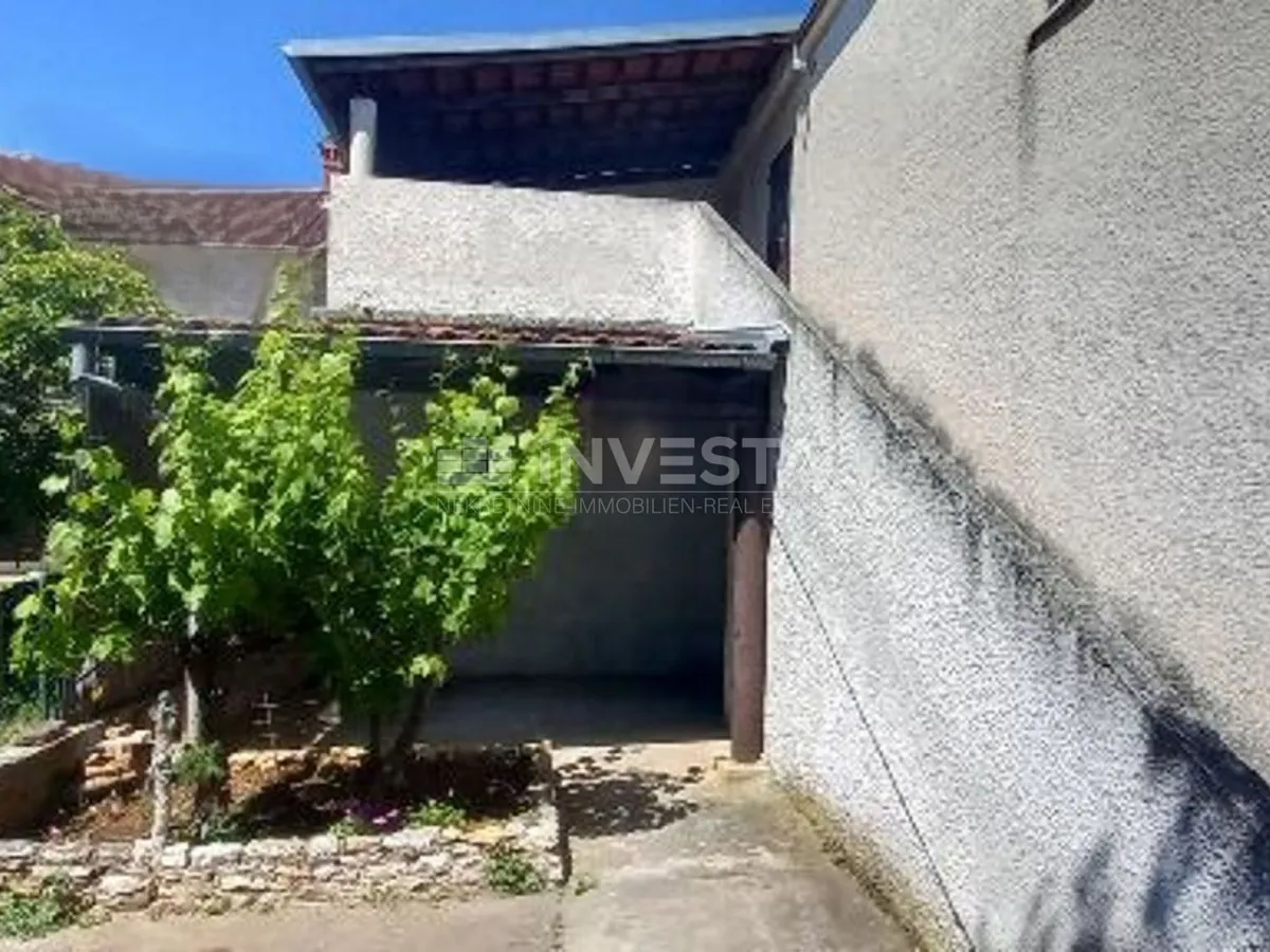 Kuća - Pula, 110m2