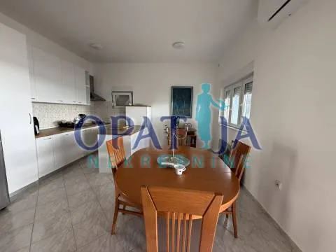 Kuća - Posedarje, 200m2