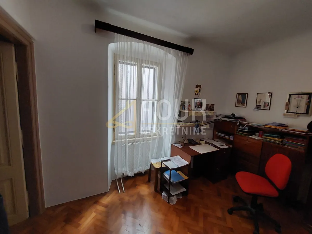 Kuća - Mali Lošinj, 240m2