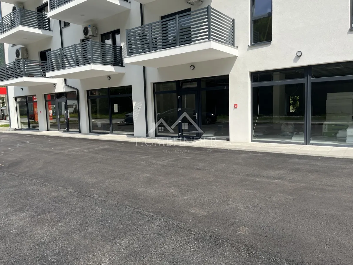 Commercial Space - Krapina, 420m2